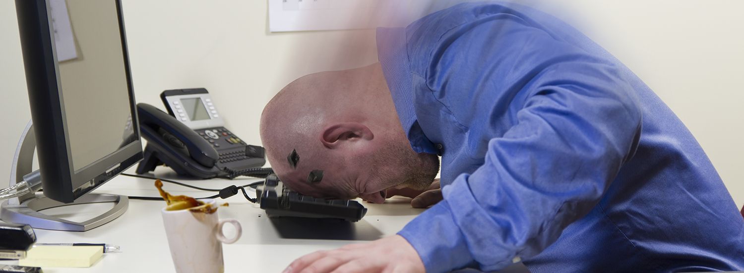 Serial Pest Eric Jones and Talk With Web Visitor